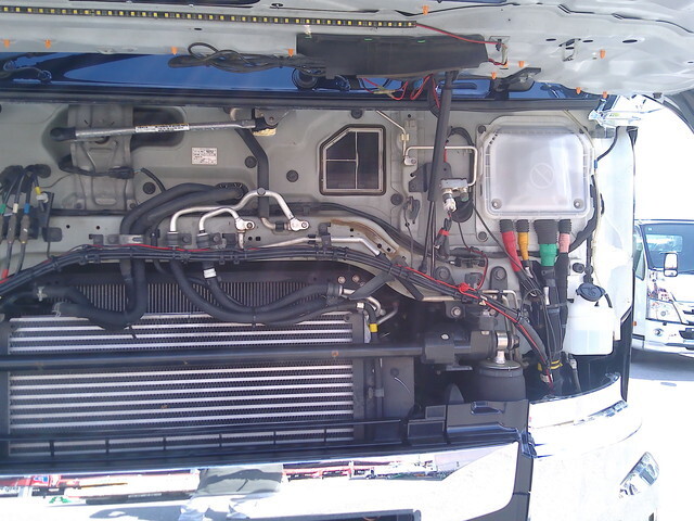 日野プロフィアトレーラーヘッド（トラクターヘッド）大型（10t）[写真28]