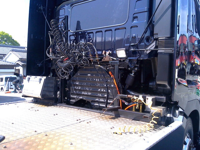 日野プロフィアトレーラーヘッド（トラクターヘッド）大型（10t）[写真08]