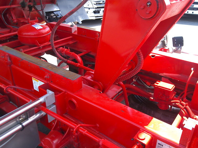 いすゞフォワードダンプ増トン（6t・8t）[写真17]