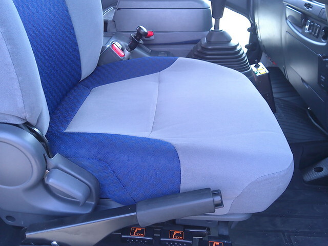 いすゞフォワードダンプ増トン（6t・8t）[写真22]