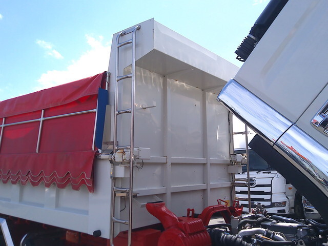 いすゞフォワードダンプ増トン（6t・8t）[写真36]