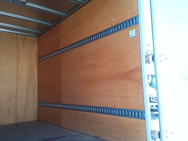 日野デュトロアルミバン小型（2t・3t）[写真15]