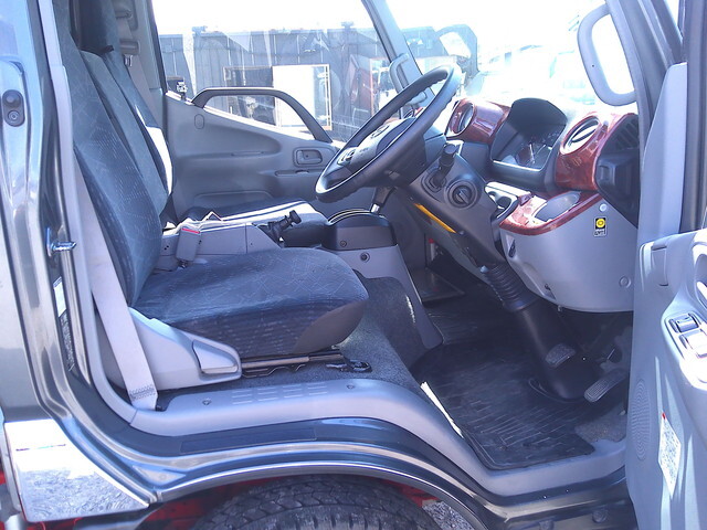 日野デュトロアルミバン小型（2t・3t）[写真22]