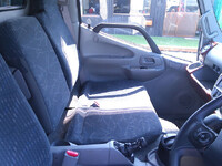 日野デュトロアルミバン小型（2t・3t）[写真25]