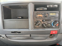 いすゞエルフ平ボディ小型（2t・3t）[写真28]