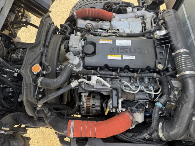 いすゞエルフ平ボディ小型（2t・3t）[写真32]