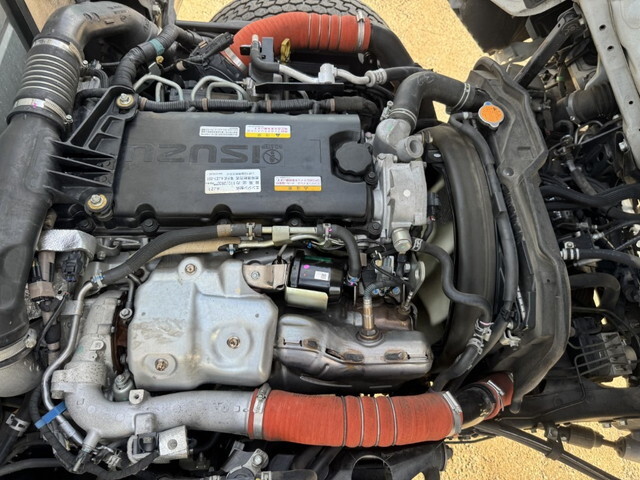 いすゞエルフ平ボディ小型（2t・3t）[写真33]