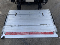 いすゞエルフアルミバン小型（2t・3t）[写真11]