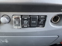 いすゞエルフアルミバン小型（2t・3t）[写真29]