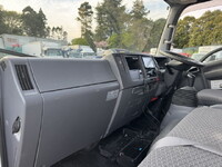 いすゞエルフアルミバン小型（2t・3t）[写真32]