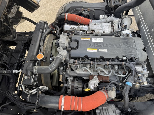 いすゞエルフアルミバン小型（2t・3t）[写真34]