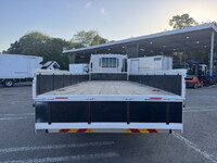 いすゞフォワード平ボディ中型（4t）[写真11]