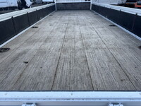 いすゞフォワード平ボディ中型（4t）[写真14]