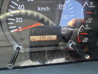 いすゞフォワード平ボディ中型（4t）[写真23]