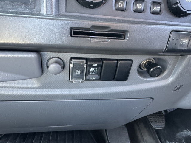 いすゞフォワード平ボディ中型（4t）[写真27]