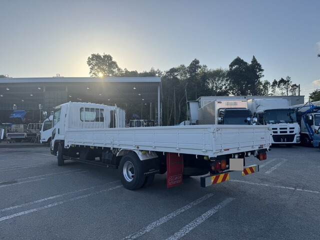 いすゞフォワード平ボディ中型（4t）[写真04]