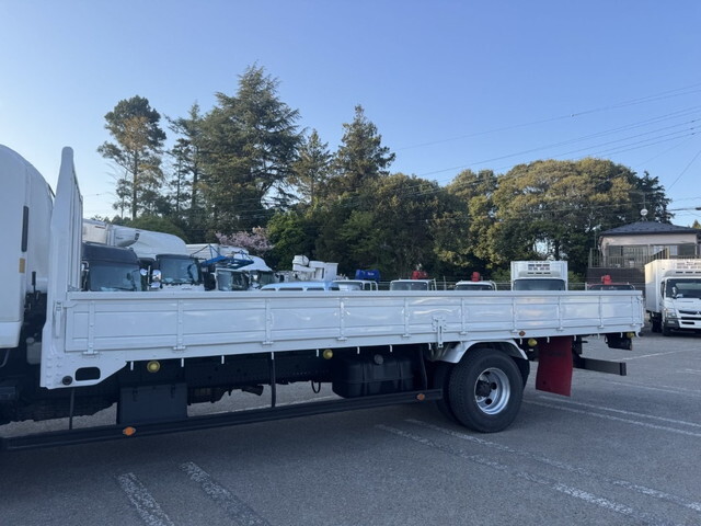 いすゞフォワード平ボディ中型（4t）[写真08]