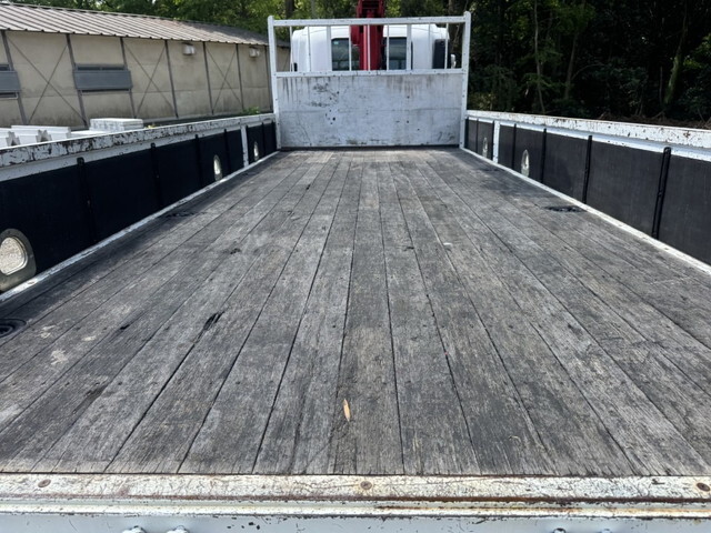 いすゞフォワードクレーン4段中型（4t）[写真11]