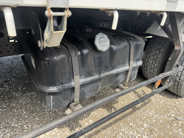 いすゞフォワードクレーン4段中型（4t）[写真25]