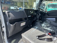 いすゞエルフ平ボディ小型（2t・3t）[写真32]