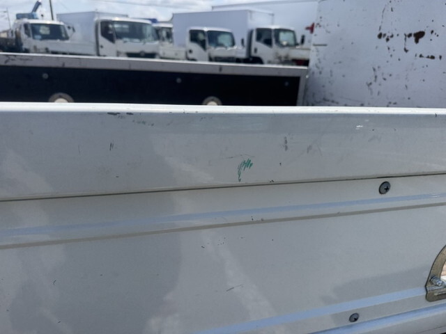 いすゞエルフ平ボディ小型（2t・3t）[写真05]