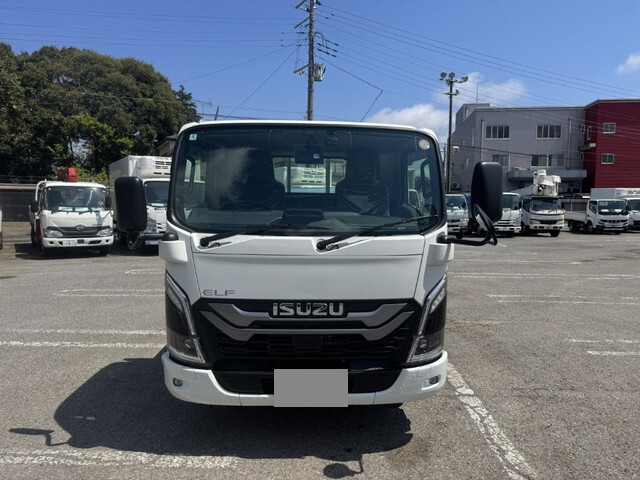 いすゞエルフ平ボディ小型（2t・3t）[写真06]