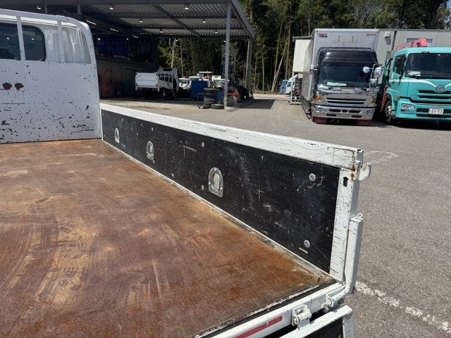 いすゞエルフ平ボディ小型（2t・3t）[写真10]