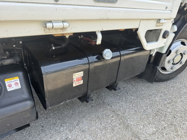 いすゞエルフ平ボディ小型（2t・3t）[写真18]