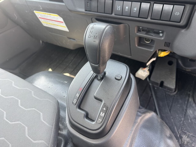 いすゞエルフ平ボディ小型（2t・3t）[写真23]