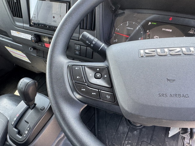 いすゞエルフ平ボディ小型（2t・3t）[写真28]