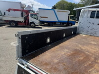 いすゞエルフ平ボディ小型（2t・3t）[写真10]