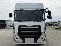 UDトラックスクオントレーラーヘッド（トラクターヘッド）大型（10t）[写真05]