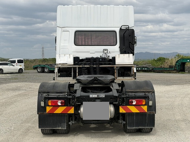 UDトラックスクオントレーラーヘッド（トラクターヘッド）大型（10t）[写真06]