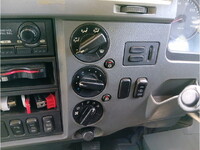 三菱ふそうファイター平ボディ中型（4t）[写真25]