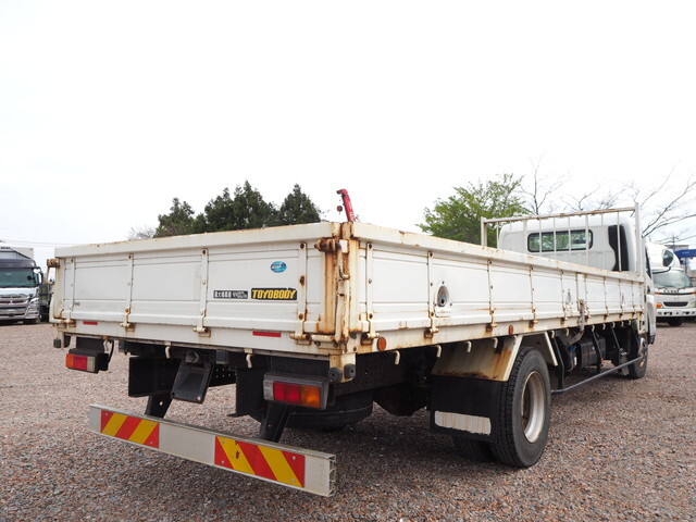 三菱ふそうキャンター平ボディ小型（2t・3t）[写真04]