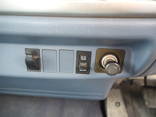 日野レンジャーセルフクレーン4段中型（4t）[写真36]