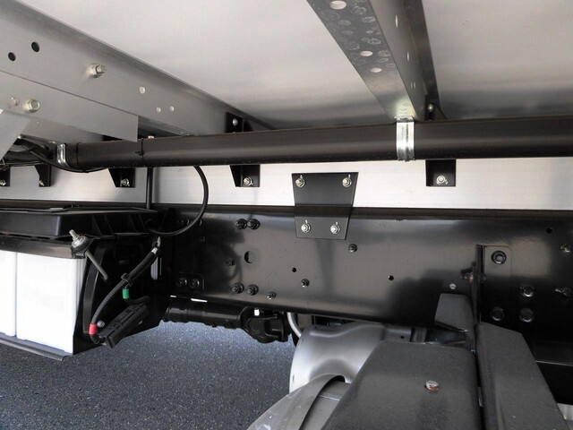 三菱ふそうファイターアルミウイング中型（4t）[写真16]