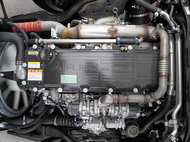 三菱ふそうファイターアルミウイング中型（4t）[写真24]