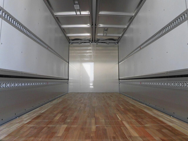 三菱ふそうファイターアルミウイング中型（4t）[写真08]