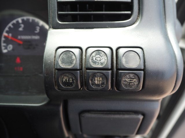 いすゞエルフクレーン4段小型（2t・3t）[写真37]