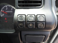 いすゞエルフクレーン4段小型（2t・3t）[写真38]