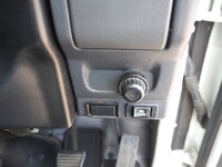 いすゞエルフクレーン4段小型（2t・3t）[写真39]