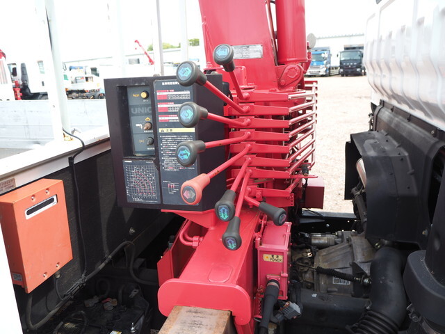 いすゞエルフクレーン4段小型（2t・3t）[写真06]