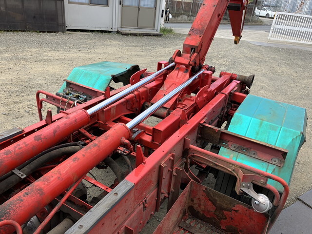 三菱ふそうファイターコンテナ専用車中型（4t）[写真11]