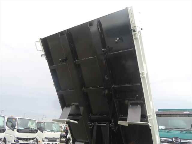 三菱ふそうキャンターダンプ小型（2t・3t）[写真19]