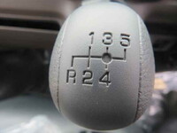 三菱ふそうキャンターダンプ小型（2t・3t）[写真31]