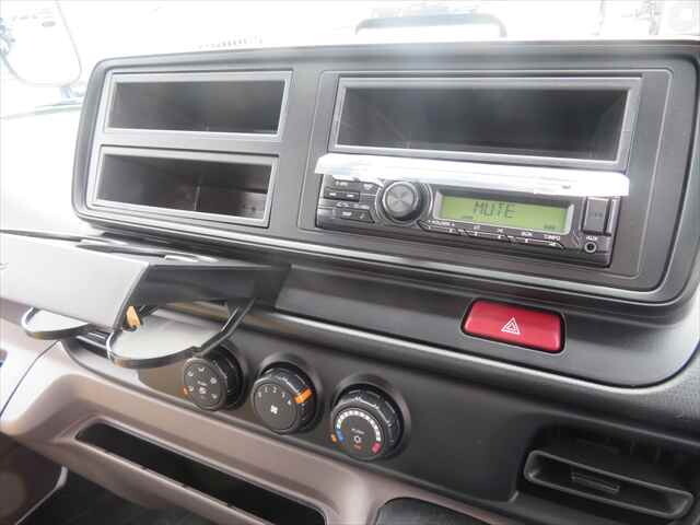 三菱ふそうキャンターダンプ小型（2t・3t）[写真31]