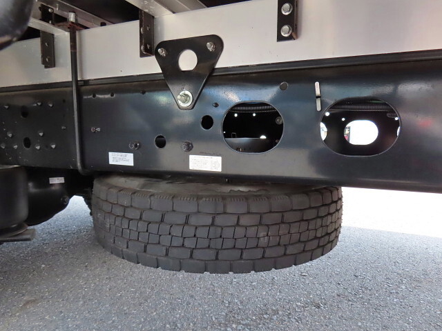 三菱ふそうファイターアルミウイング中型（4t）[写真10]