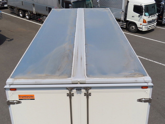 三菱ふそうファイターアルミウイング中型（4t）[写真07]