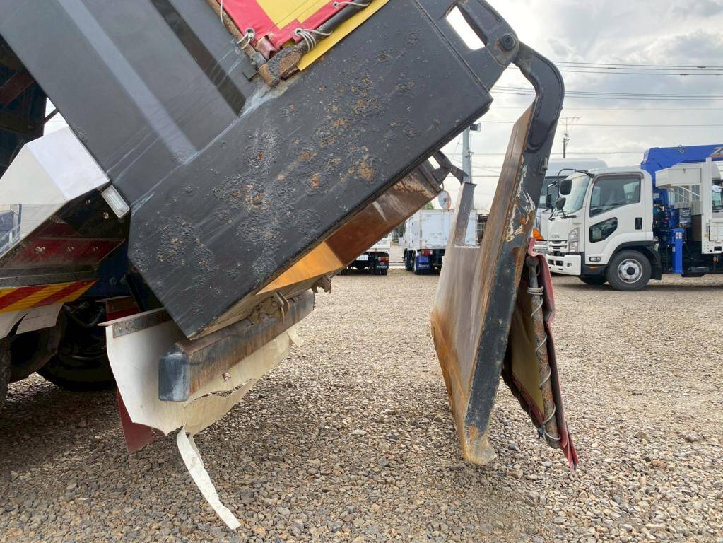 日野プロフィアダンプ大型（10t）[写真10]